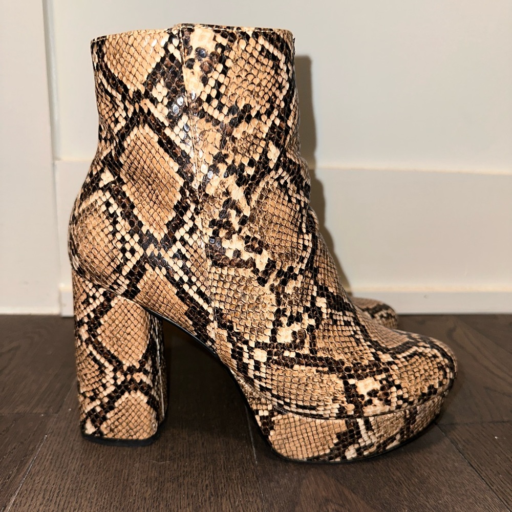 STEVE MADDEN Grate Cognac Snake Platform Ankle Booties